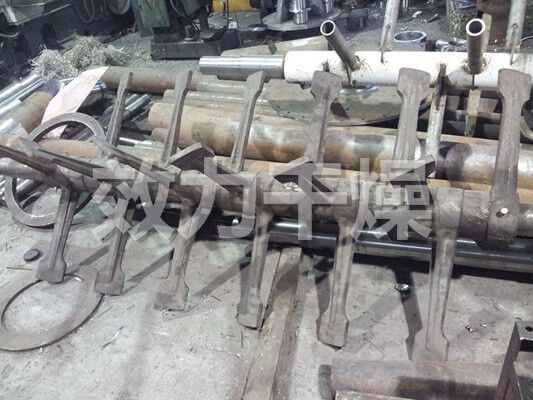 湿原料を効率的に乾燥させる 工業用連続運転用乾燥機